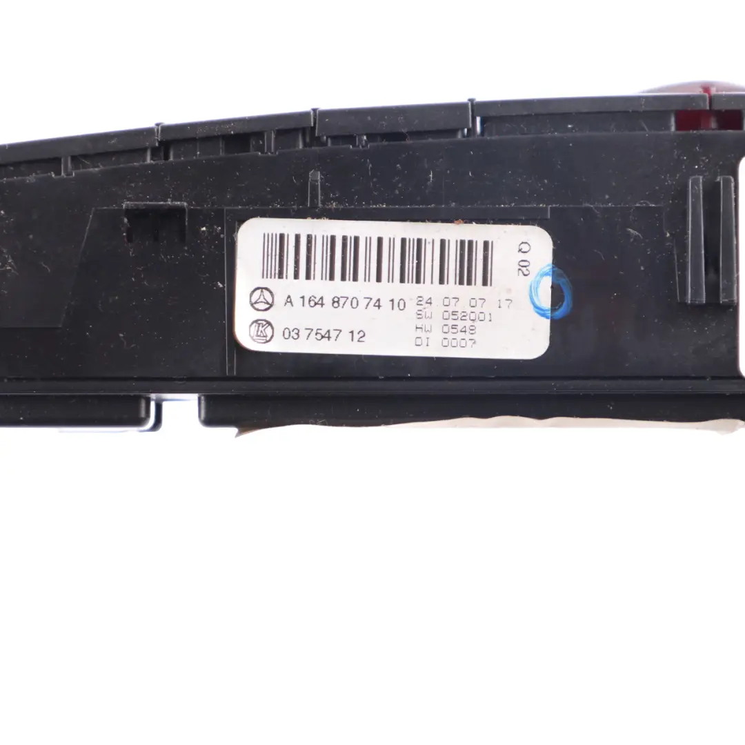 Botón Advertencia Interruptores Consola para Mercedes W164 con número de pieza A1648707410 Mercedes W164 Botón Advertencia Interruptores Consola - SKU A1648707410 - Número de pieza A1648707410