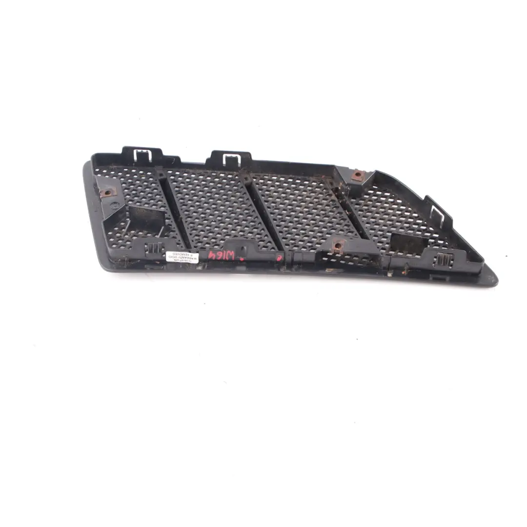 Mercedes ML W164 Rejilla del capó Panel de ventilación izquierdo A1648800105 - SKU A1648804305 - Número de pieza A1648804305