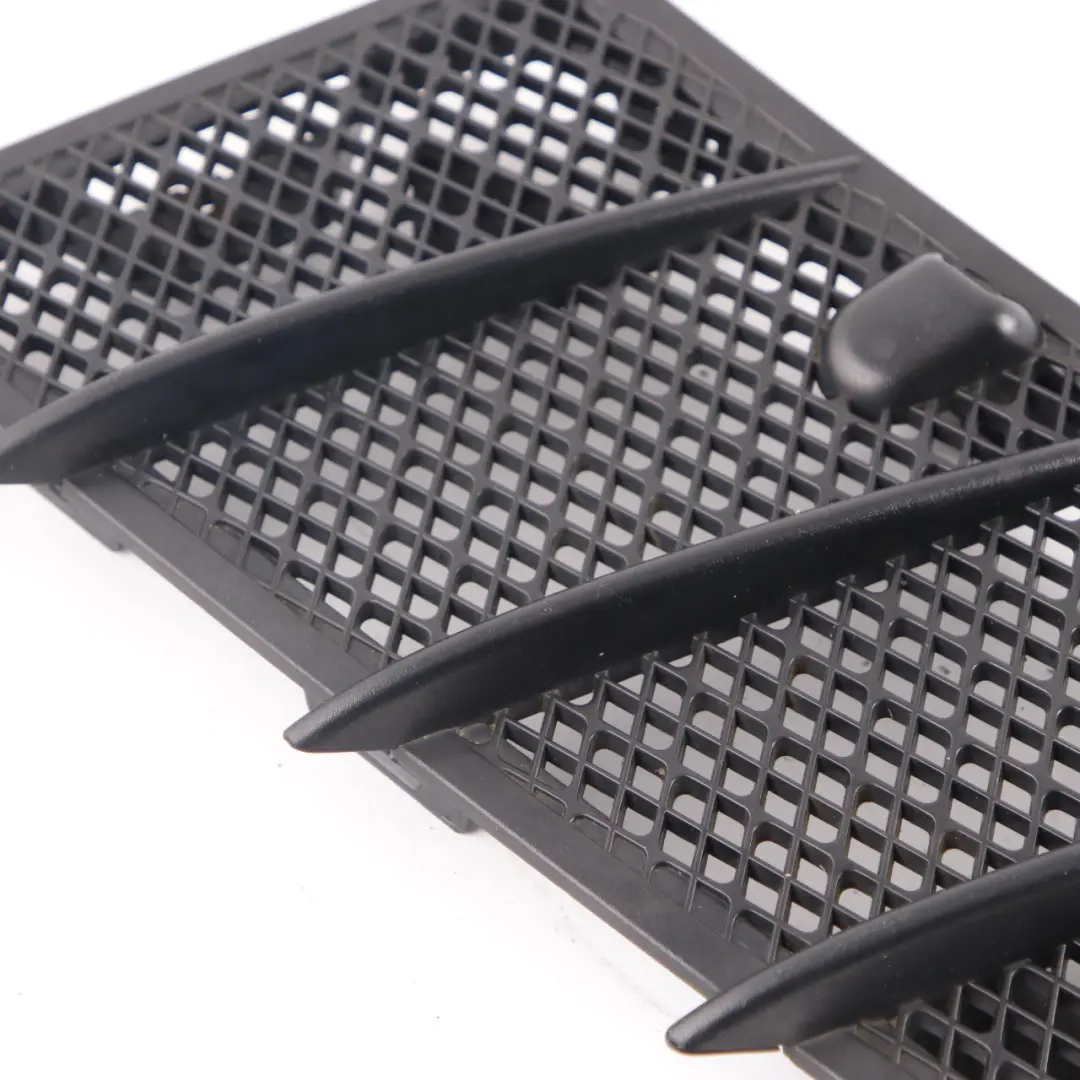 Rejilla del capó Panel de ventilación izquierdo A1648800105 para Mercedes ML W164 con número de pieza A1648804305 Mercedes ML W164 Rejilla del capó Panel de ventilación izquierdo A1648800105 - SKU A1648804305 - Número de pieza A1648804305