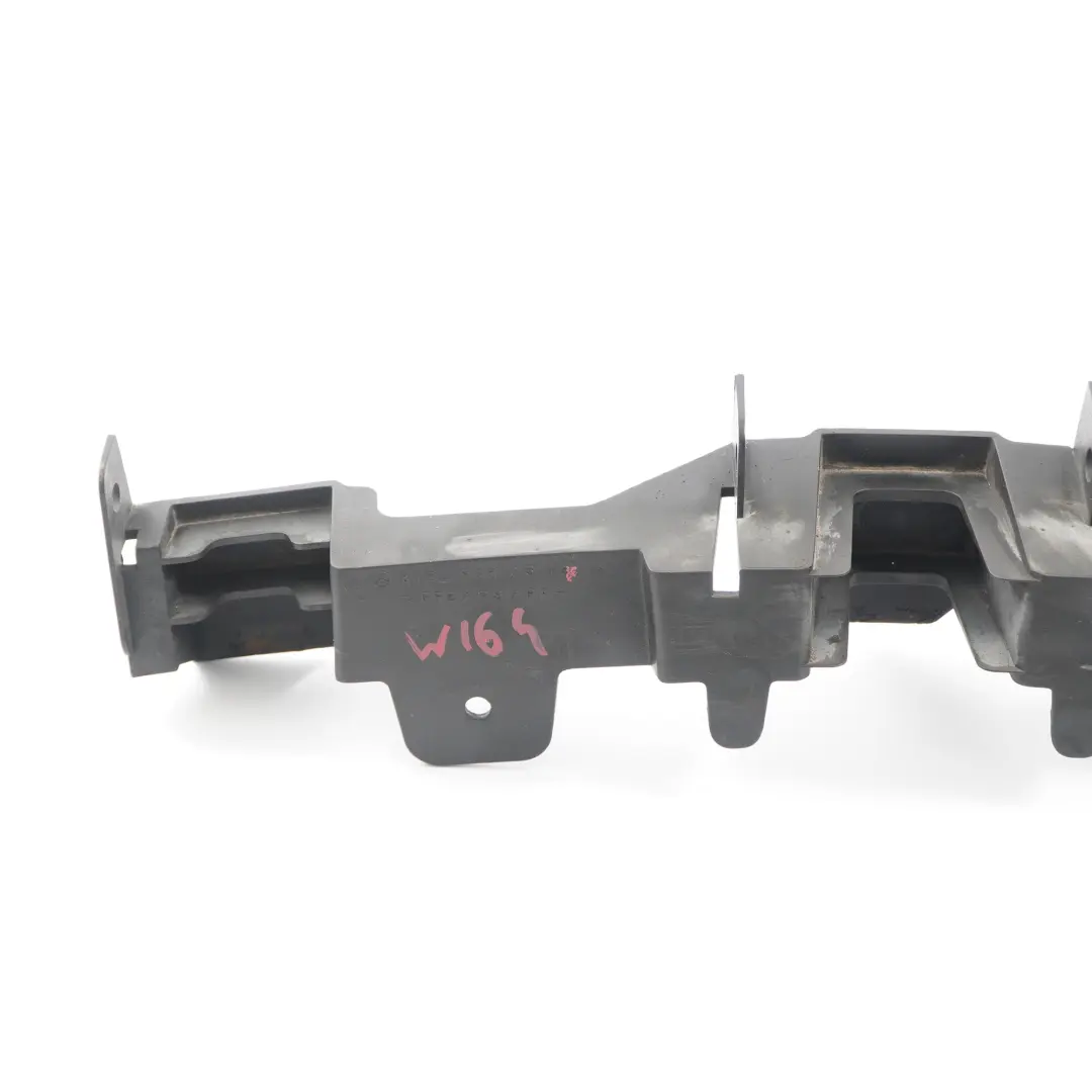 Rinforzo paraurti anteriore Supporto staffa per Mercedes ML W164 con numero di parte A1648850316 Mercedes ML W164 Rinforzo paraurti anteriore Supporto staffa - SKU A1648850316 - Numero di parte A1648850316