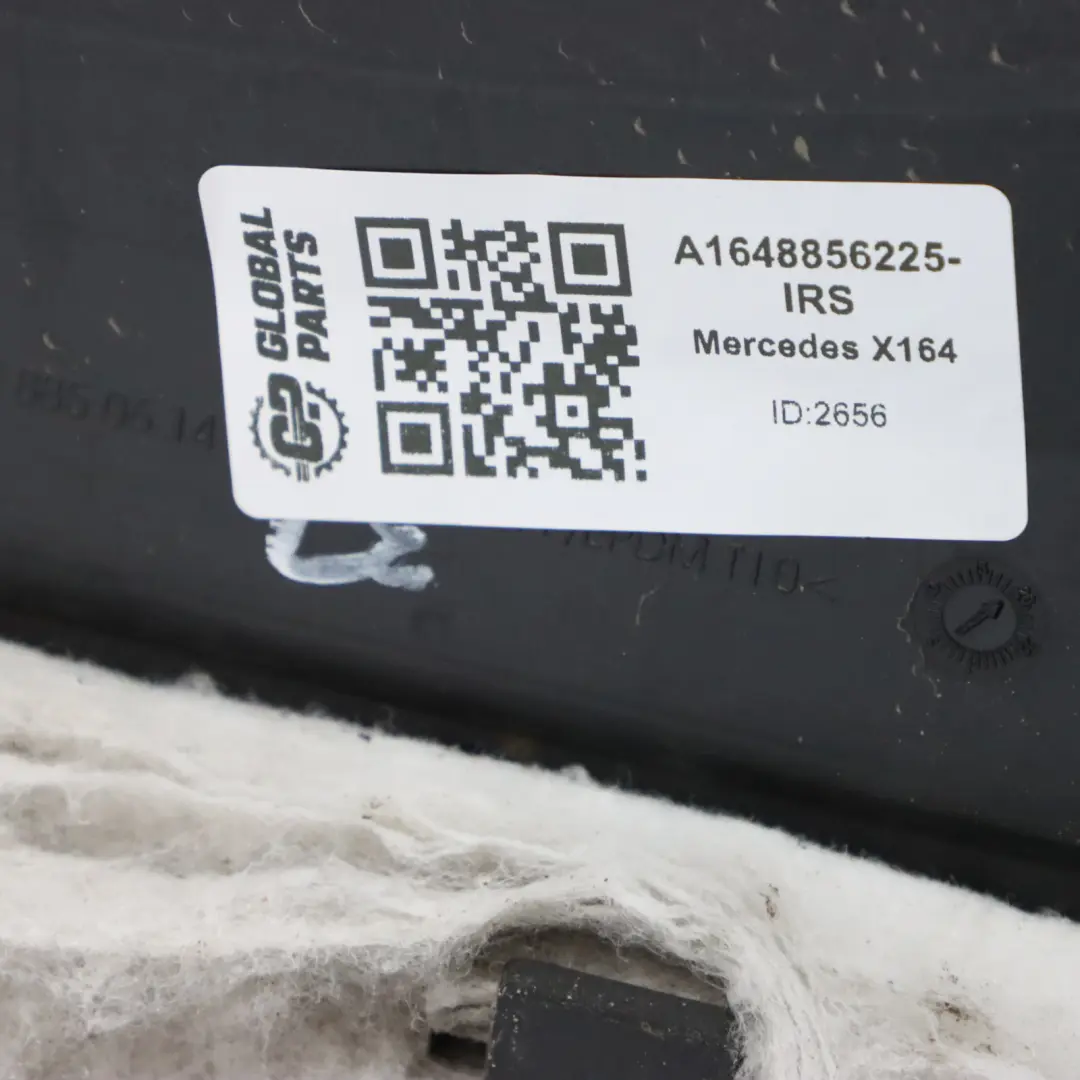 Zderzak Tylny Offroad Iridium Silver Srebrny Metalik - 775 do Mercedes X164 o numerze A1648856225 Mercedes X164 Zderzak Tylny Offroad Iridium Silver Srebrny Metalik - 775 - SKU A1648856225-IRS - Numer Części A1648856225
