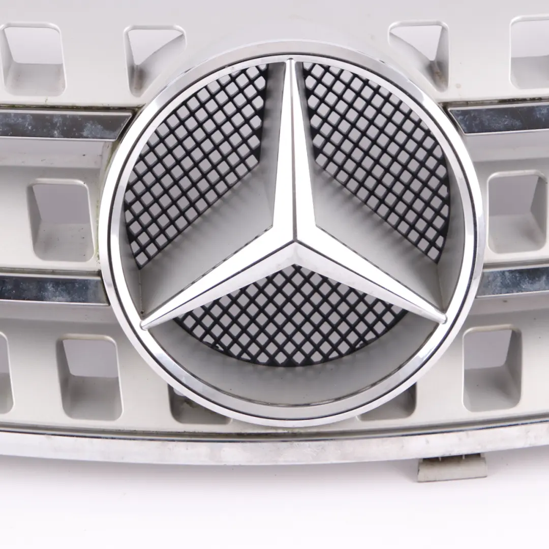 Capot avant Radiateur Grille Panneau Argent Chromé Mercedes W164 - SKU A1648880323 - Numéro de pièce A1648880323