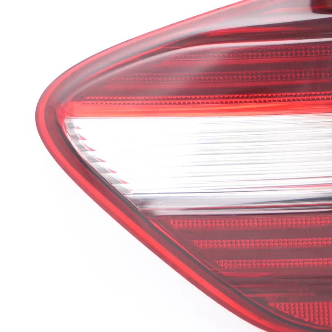 Lampa Tylna Lewy Tył do Mercedes ML W164 o numerze A1649060700 Mercedes ML W164 Lampa Tylna Lewy Tył - SKU A1649060700 - Numer Części A1649060700