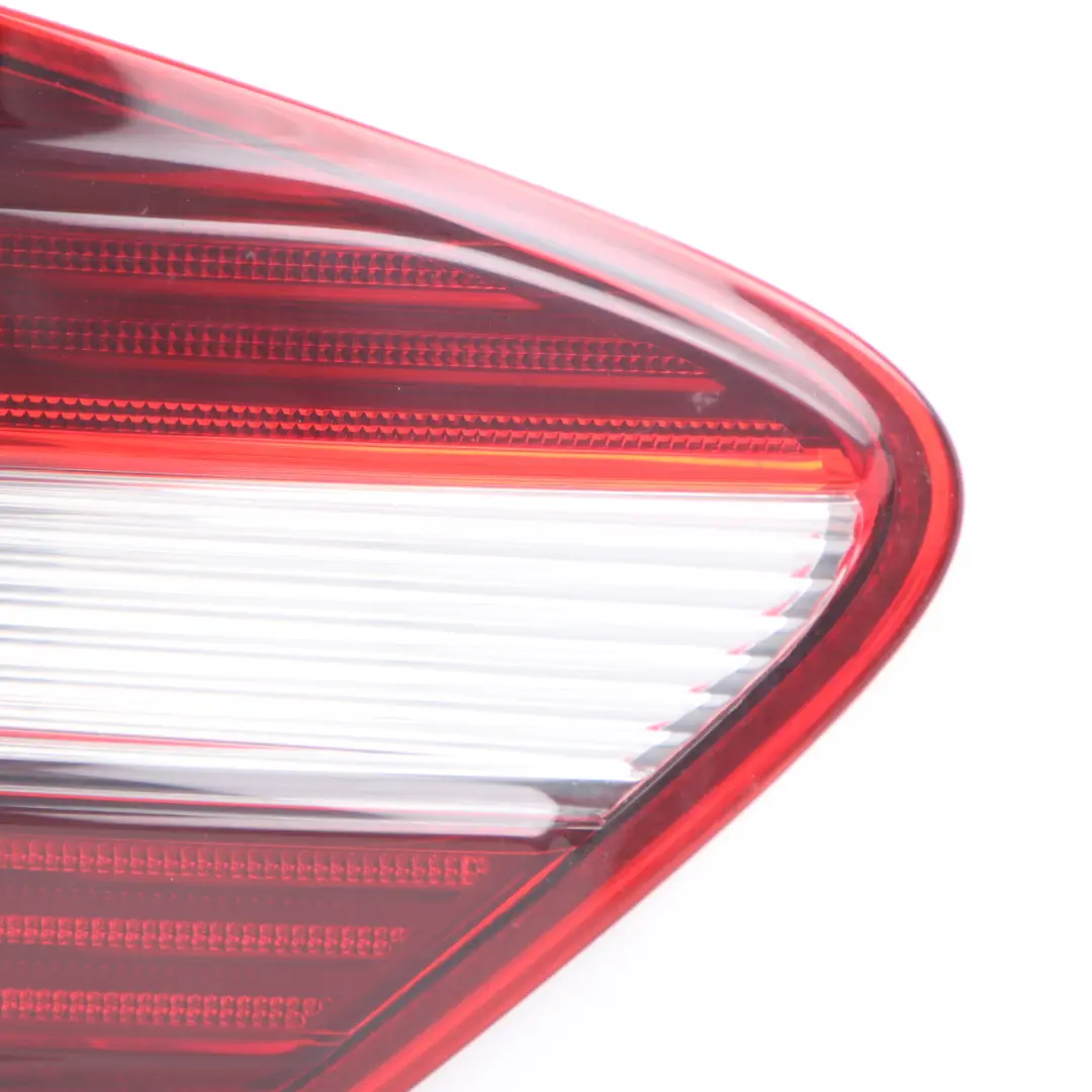 Luz Trasera Trasera Derecha Lámpara Panel Lateral para Mercedes ML W164 con número de pieza A1649060800 Mercedes ML W164 Luz Trasera Trasera Derecha Lámpara Panel Lateral - SKU A1649060800 - Número de pieza A1649060800