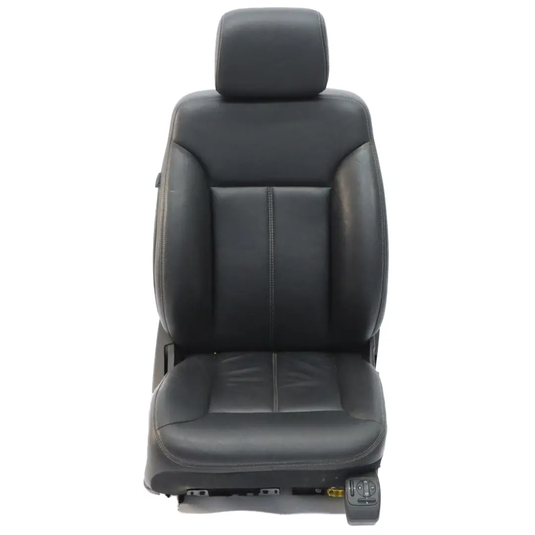 Sedile Anteriore Destro Riscaldato Memoria Pelle Nero Elettrico per Mercedes GL X164 con numero di parte A1649100093 Mercedes GL X164 Sedile Anteriore Destro Riscaldato Memoria Pelle Nero Elettrico - SKU A1649100093-1 - Numero di parte A1649100093