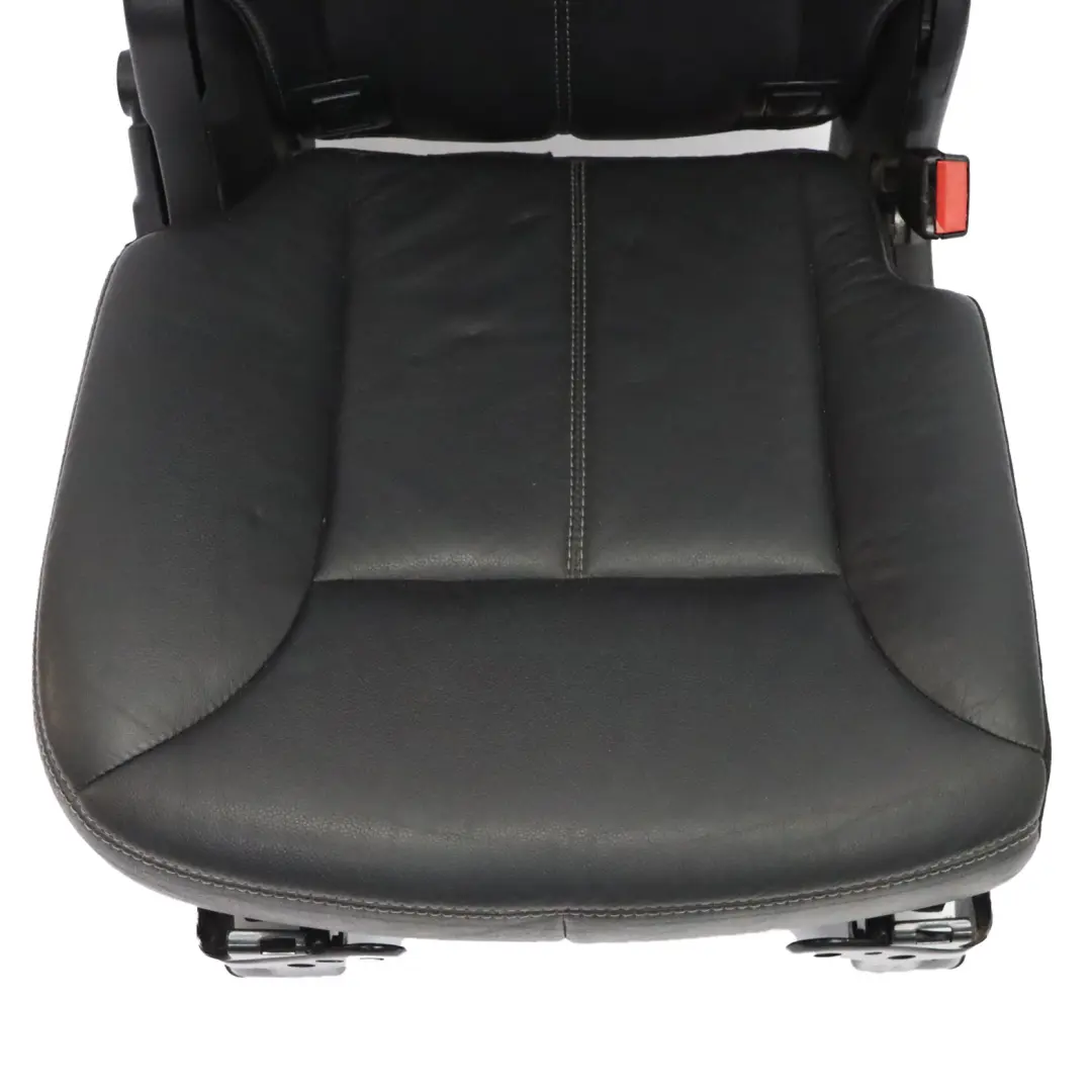 Schienale posteriore destro Retro copertina Pelle Nero per Mercedes GL X164 con numero di parte A1649209647 Mercedes GL X164 Schienale posteriore destro Retro copertina Pelle Nero - SKU A1649209647 - Numero di parte A1649209647