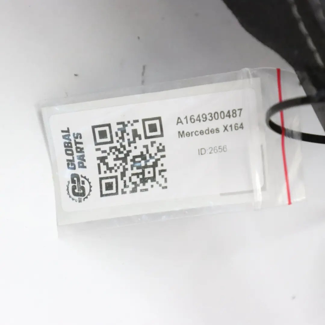 Sedile Posteriore Destro 3RD Terza fila Interno Pelle Nera per Mercedes GL X164 con numero di parte A1649300487 Mercedes GL X164 Sedile Posteriore Destro 3RD Terza fila Interno Pelle Nera - SKU A1649300487 - Numero di parte A1649300487