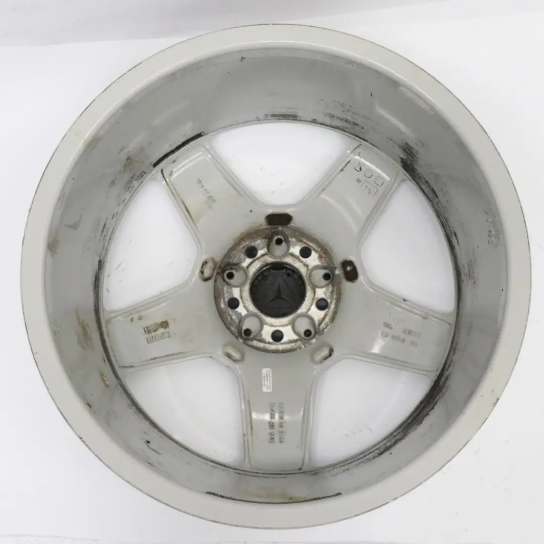 Silberne Leicht metall felge 19" ET:59 8.5J für Mercedes ML W166 AMG mit Teilenummer A1664011902 Mercedes ML W166 AMG Silberne Leicht metall felge 19" ET:59 8.5J - SKU A1664011902-1 - Teilenummer A1664011902