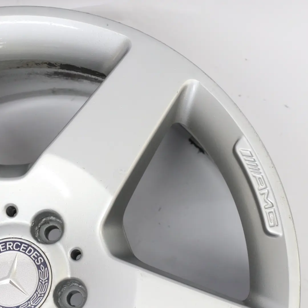 Silberne Leicht metall felge 19" ET:59 8.5J für Mercedes ML W166 AMG mit Teilenummer A1664011902 Mercedes ML W166 AMG Silberne Leicht metall felge 19" ET:59 8.5J - SKU A1664011902-2 - Teilenummer A1664011902