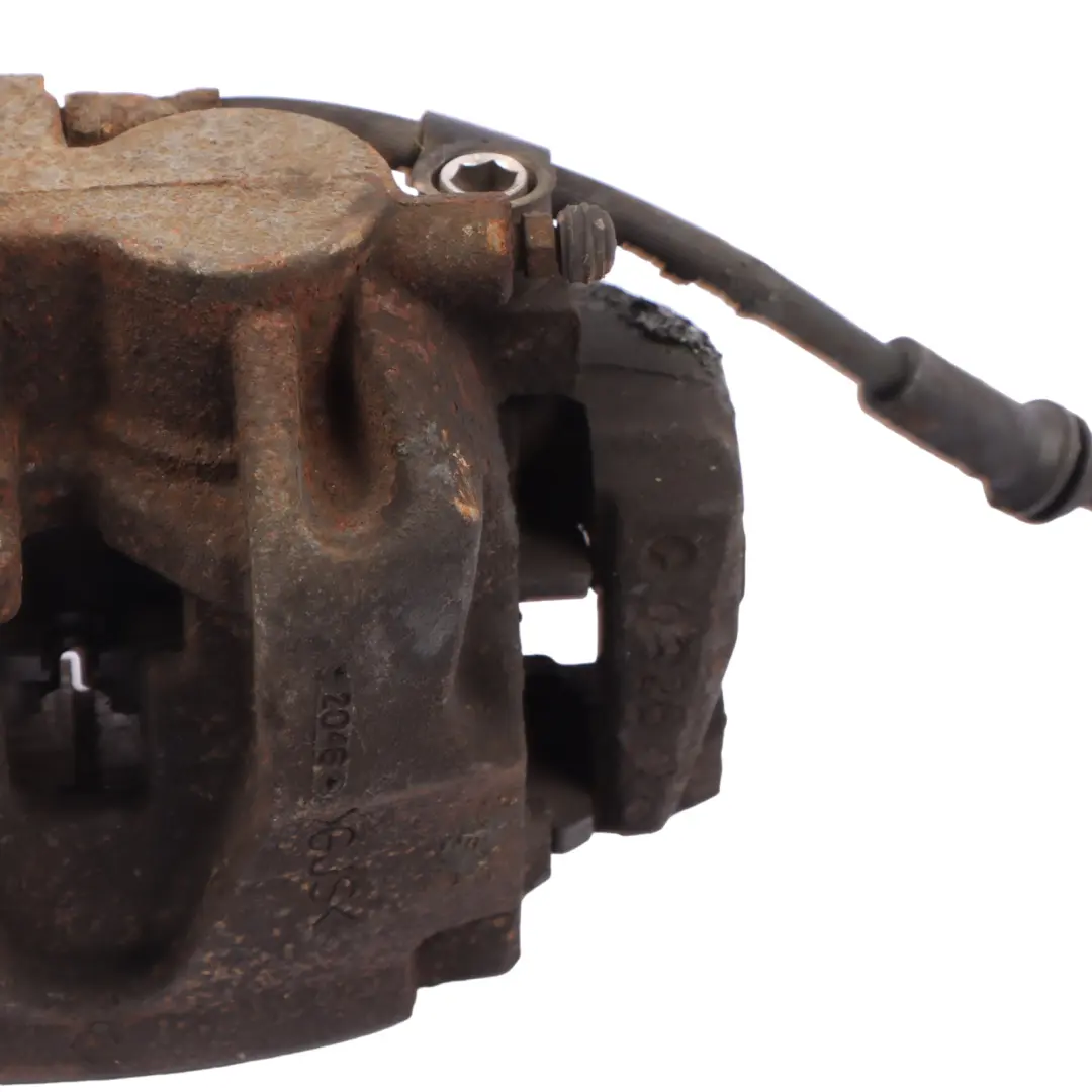 Etrier de frein avant droit pour Mercedes W166 à propos du numéro de pièce A1664210681 Mercedes W166 Etrier de frein avant droit - SKU A1664210681 - Numéro de pièce A1664210681