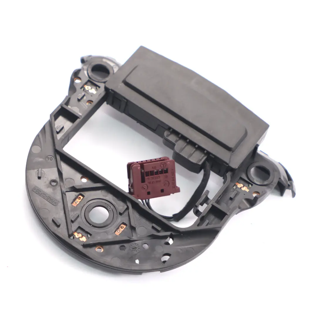 Volant Mercedes Sprinter W204 W212 AMG Plaque de contact pour à propos du numéro de pièce A1664640817 Volant Mercedes Sprinter W204 W212 AMG Plaque de contact - SKU A1664640817 - Numéro de pièce A1664640817