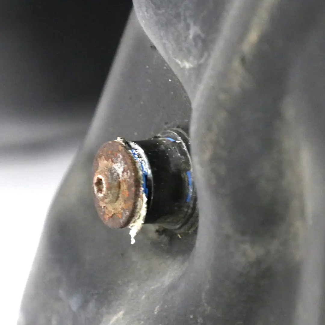 Kraftstofftank OM651 OM652 Diesel Tankreservoir für Mercedes ML W166 mit Teilenummer A1664705601 Mercedes ML W166 Kraftstofftank OM651 OM652 Diesel Tankreservoir - SKU A1664705601 - Teilenummer A1664705601