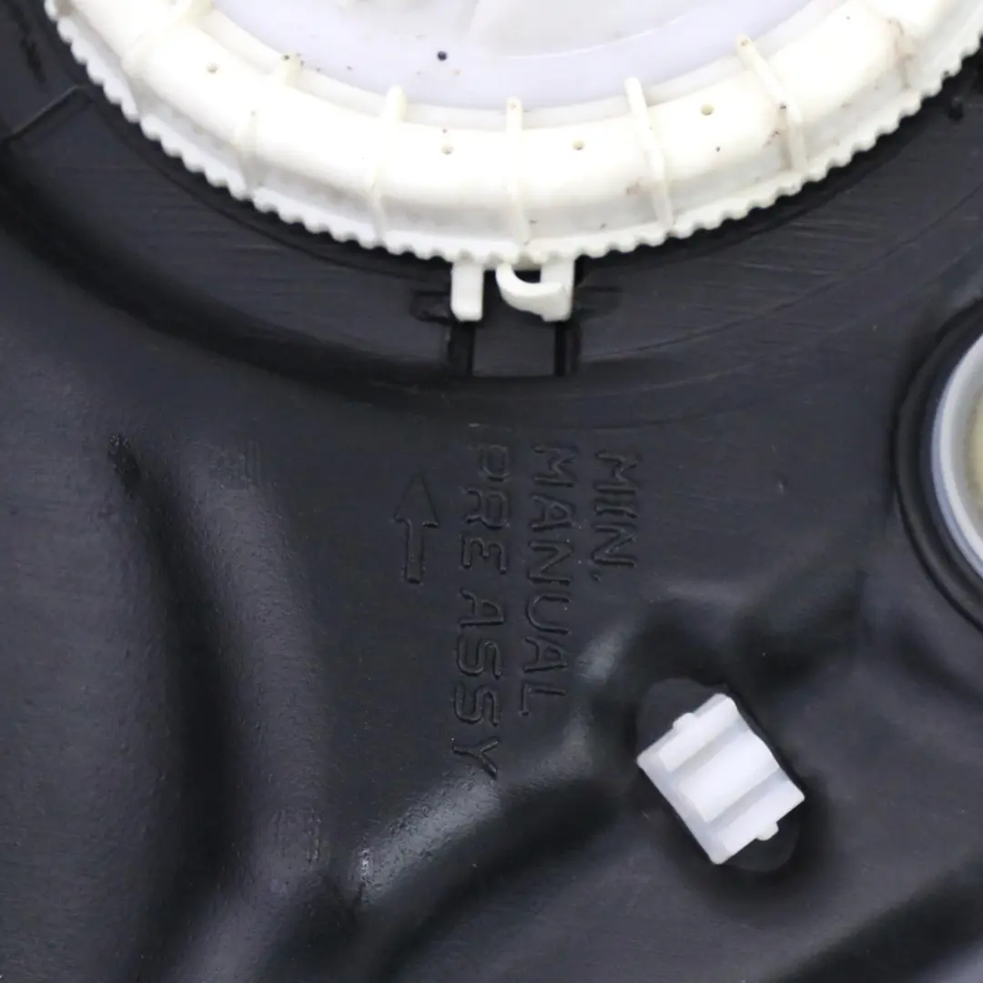 Mercedes ML W166 Kraftstofftank OM651 OM652 Diesel Tankreservoir - SKU A1664705601 - Teilenummer A1664705601