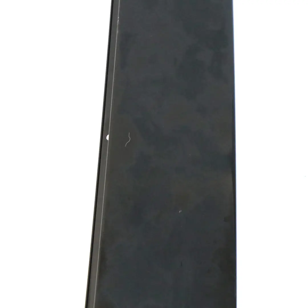 Colonnina B Cover Mercedes W166 Modanatura porta anteriore sinistra per con numero di parte A1666900187 Colonnina B Cover Mercedes W166 Modanatura porta anteriore sinistra - SKU A1666900187 - Numero di parte A1666900187