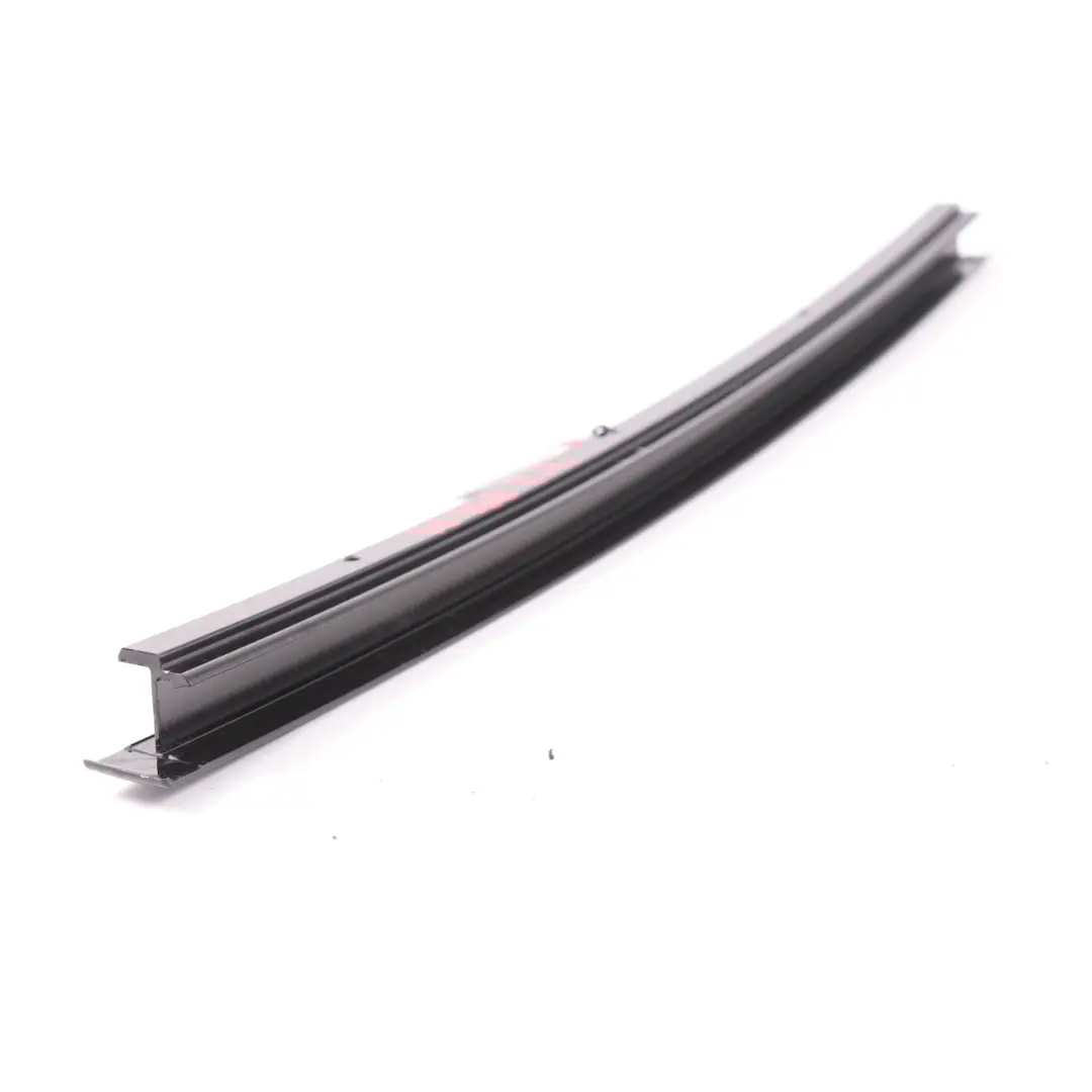 Moldura Ventana Puerta Trasera Derecha Lado Izquierdo para Mercedes W166 ML 350 AMG con número de pieza A1667300019 Mercedes W166 ML 350 AMG Moldura Ventana Puerta Trasera Derecha Lado Izquierdo - SKU A1667300019 - Número de pieza A1667300019