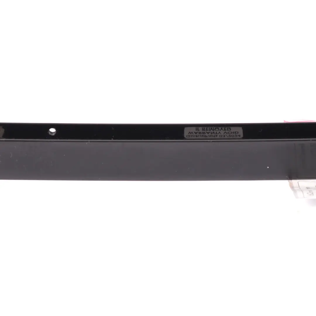 Moulure De Vitre Arrière Droite Bluetec pour Mercedes W166 ML 350 AMG Line à propos du numéro de pièce A1667300019 Mercedes W166 ML 350 AMG Line Moulure De Vitre Arrière Droite Bluetec - SKU A1667300019 - Numéro de pièce A1667300019