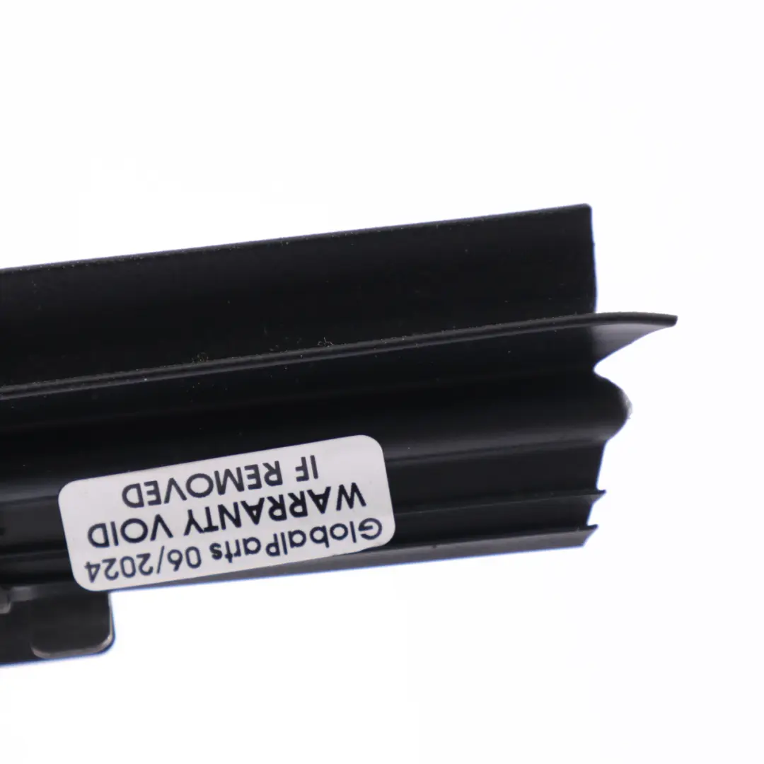 Mercedes GLE350 W166 Guarnizione interna finestrino porta posteriore destra - SKU A1667300224 - Numero di parte A1667300224