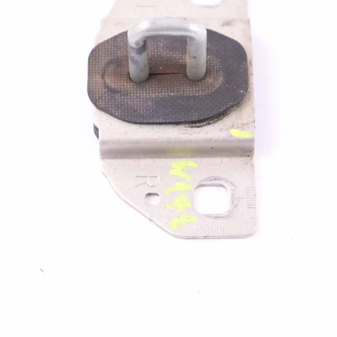 Kofferraumklappe Heckklappe Verschlusshaken für Mercedes W166 W176 mit Teilenummer A1667400032 Mercedes W166 W176 Kofferraumklappe Heckklappe Verschlusshaken - SKU A1667400032 - Teilenummer A1667400032