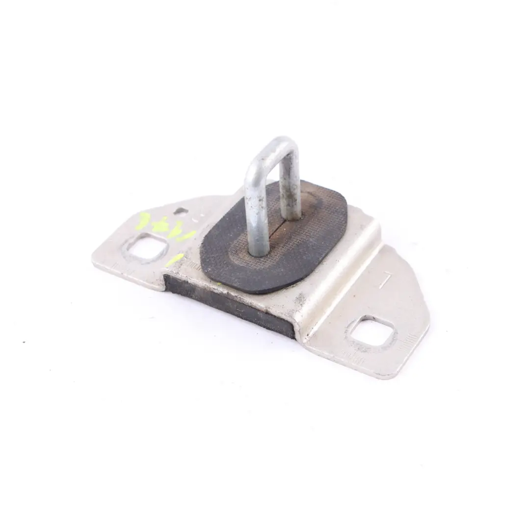 Gancio di chiusura del portellone del bagagliaio per Mercedes W166 W176 con numero di parte A1667400032 Mercedes W166 W176 Gancio di chiusura del portellone del bagagliaio - SKU A1667400032 - Numero di parte A1667400032