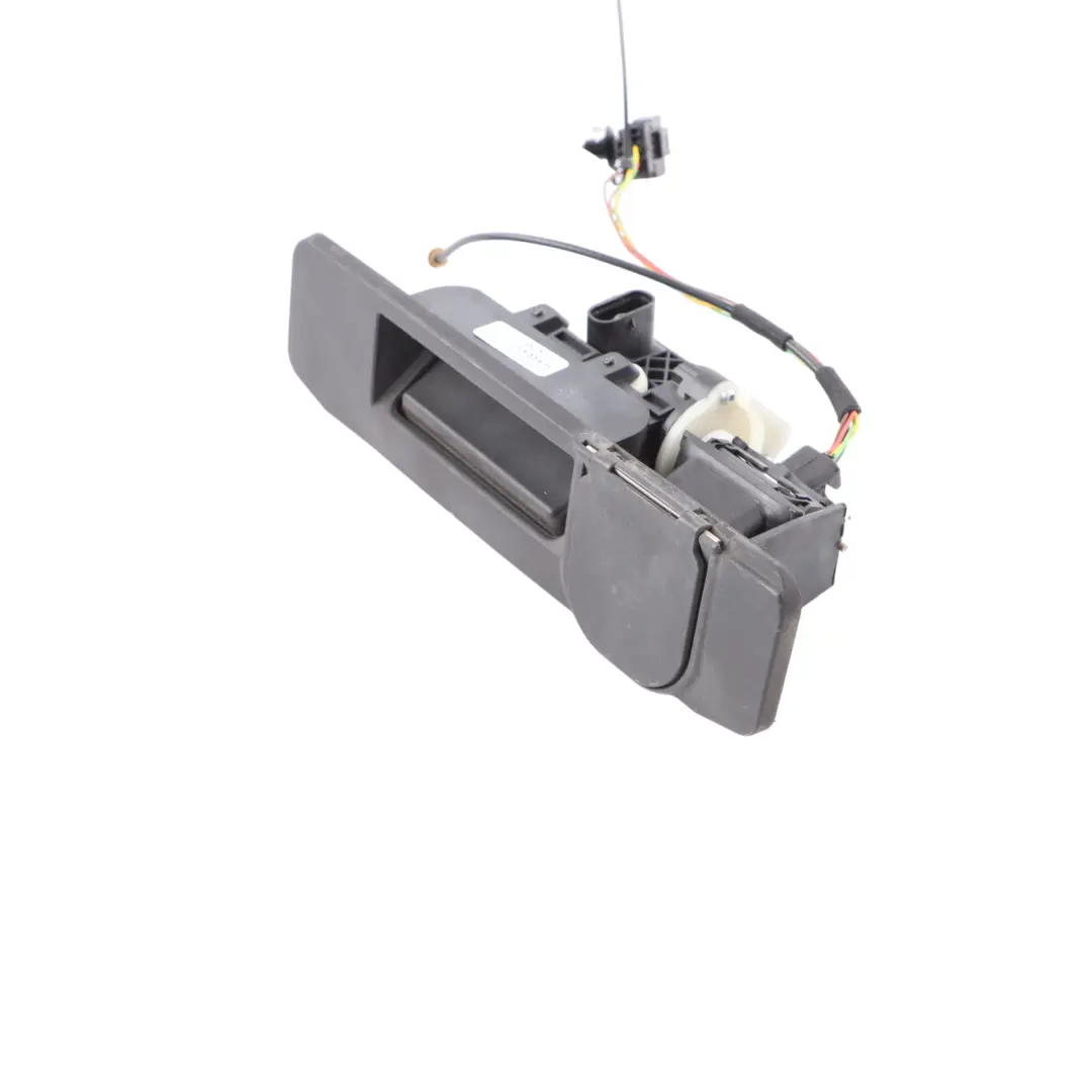 Hintere Tür Kofferraumgriff Heckklappe Trim Panel für Mercedes W166 X156 mit Teilenummer A1667500693 Mercedes W166 X156 Hintere Tür Kofferraumgriff Heckklappe Trim Panel - SKU A1667500693 - Teilenummer A1667500693