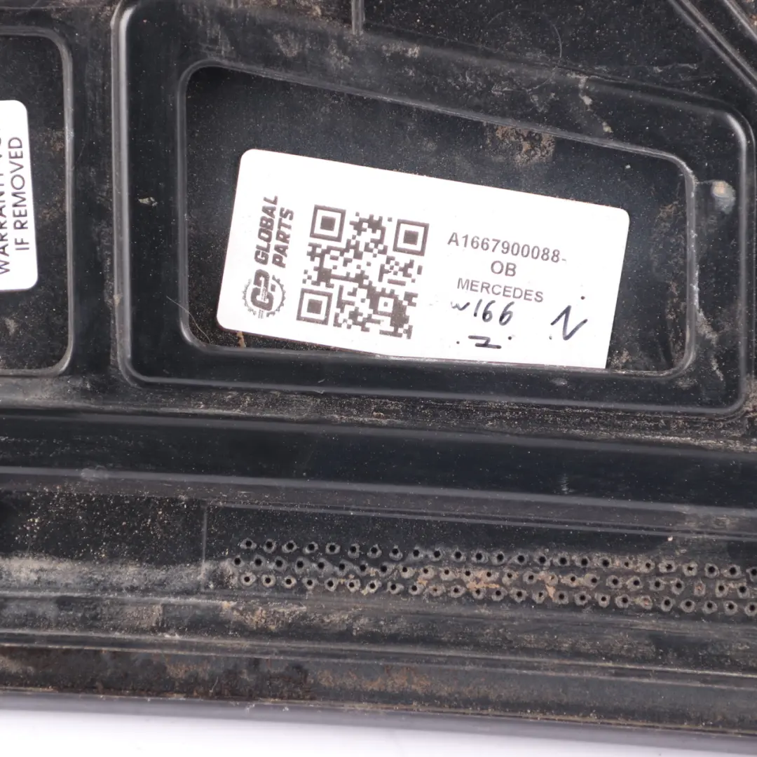 Spoiler Tailgate Tail Cover Lid Obsidian Black - 197 to Mercedes W166 with Part number A1667900088 Mercedes W166 Spoiler Tailgate Tail Cover Lid Obsidian Black - 197 - SKU A1667900088-OB - Part number A1667900088