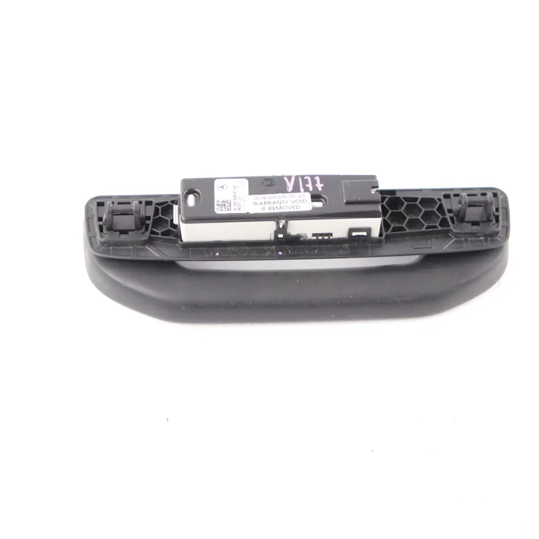  Poignée toit Mercedes W177 W247 Poignée intérieure Lumière arrière gauche Noir - SKU A0009064705 - Numéro de pièce A0009064705
