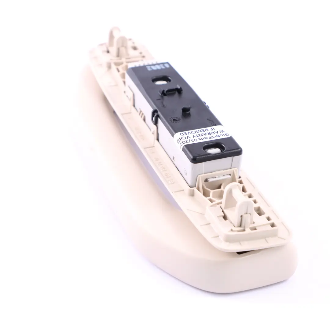  Poignée de toit Mercedes X253 Lumière arrière droite Porcelaine - SKU A1668100654-2 - Numéro de pièce A1668100654