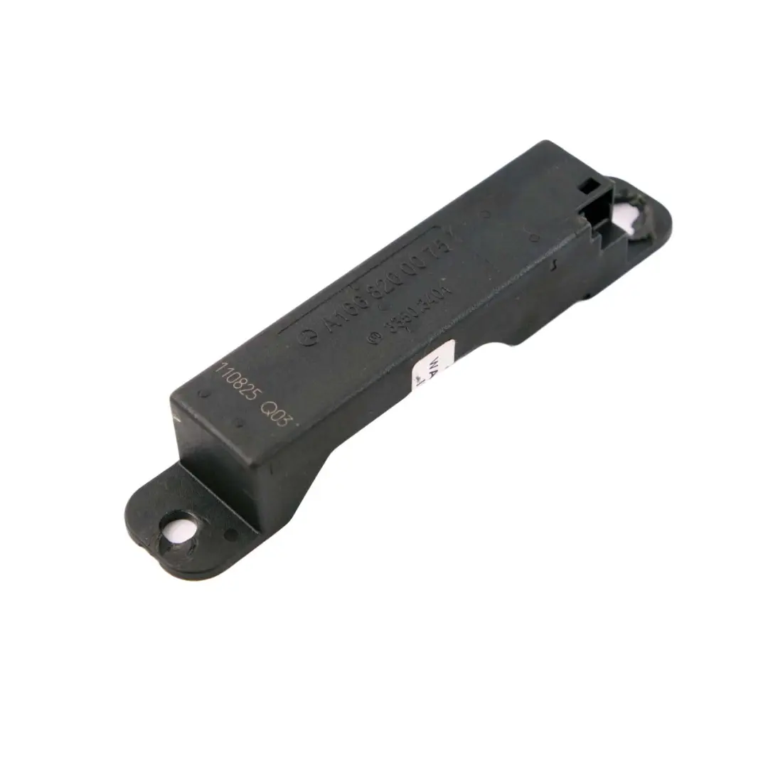 Antenna Antenna Unità di controllo Ingresso Keyless Go per Mercedes W205 con numero di parte A1668200075 Mercedes W205 Antenna Antenna Unità di controllo Ingresso Keyless Go - SKU A1668200075 - Numero di parte A1668200075