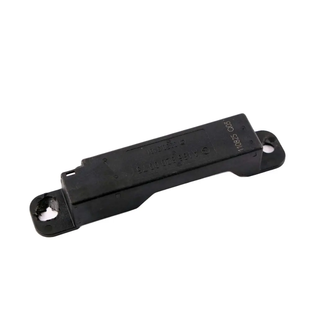 Mercedes W205 Unité de contrôle d'antenne Entrée sans clé - SKU A1668200075 - Numéro de pièce A1668200075