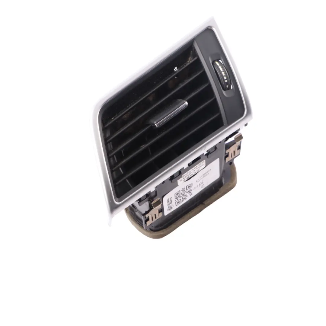 Luftausströmer Armaturenbrett rechts für Mercedes W166 mit Teilenummer A1668300254 Mercedes W166 Luftausströmer Armaturenbrett rechts - SKU A1668300254 - Teilenummer A1668300254