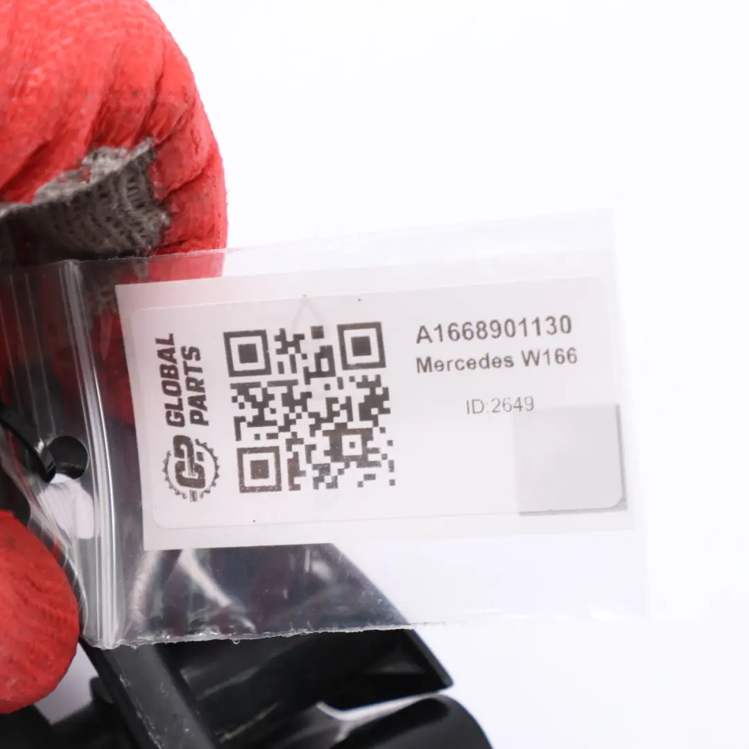 Portabagagli posteriore destro Puntone elettrico gas per Mercedes W166 con numero di parte A1668901130 Mercedes W166 Portabagagli posteriore destro Puntone elettrico gas - SKU A1668901130 - Numero di parte A1668901130