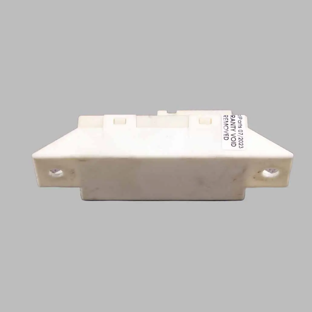 Moduł Sterownik Świateł do Mercedes W204 o numerze A1669003401 Mercedes W204 Moduł Sterownik Świateł - SKU A1669003401 - Numer Części A1669003401