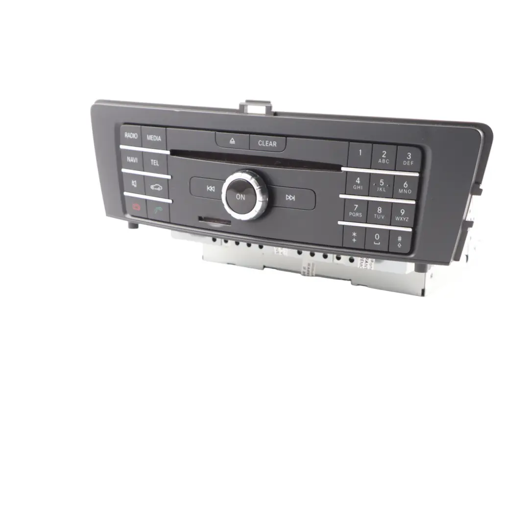Radio CD Multimedia Steuerung Zentrale Kopfeinheit für Mercedes W166 mit Teilenummer A1669005420 Mercedes W166 Radio CD Multimedia Steuerung Zentrale Kopfeinheit - SKU A1669005420 - Teilenummer A1669005420