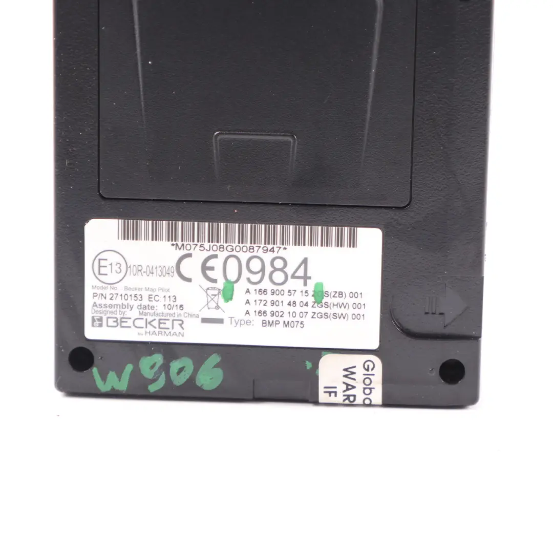 Becker Map Pilot Navigation Module Sat Navi Europe pour Mercedes Sprinter W906 à propos du numéro de pièce A1669005715 Mercedes Sprinter W906 Becker Map Pilot Navigation Module Sat Navi Europe - SKU A1669005715 - Numéro de pièce A1669005715