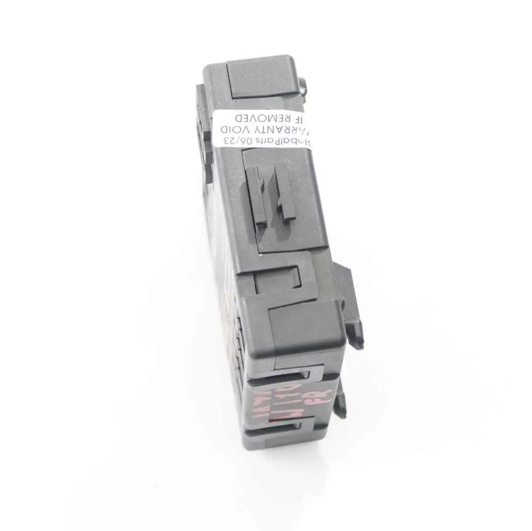 Modulo Porta Unità Di Controllo Anteriore Destra per Mercedes W176 W246 con numero di parte A1669005811 Mercedes W176 W246 Modulo Porta Unità Di Controllo Anteriore Destra - SKU A1669005811 - Numero di parte A1669005811