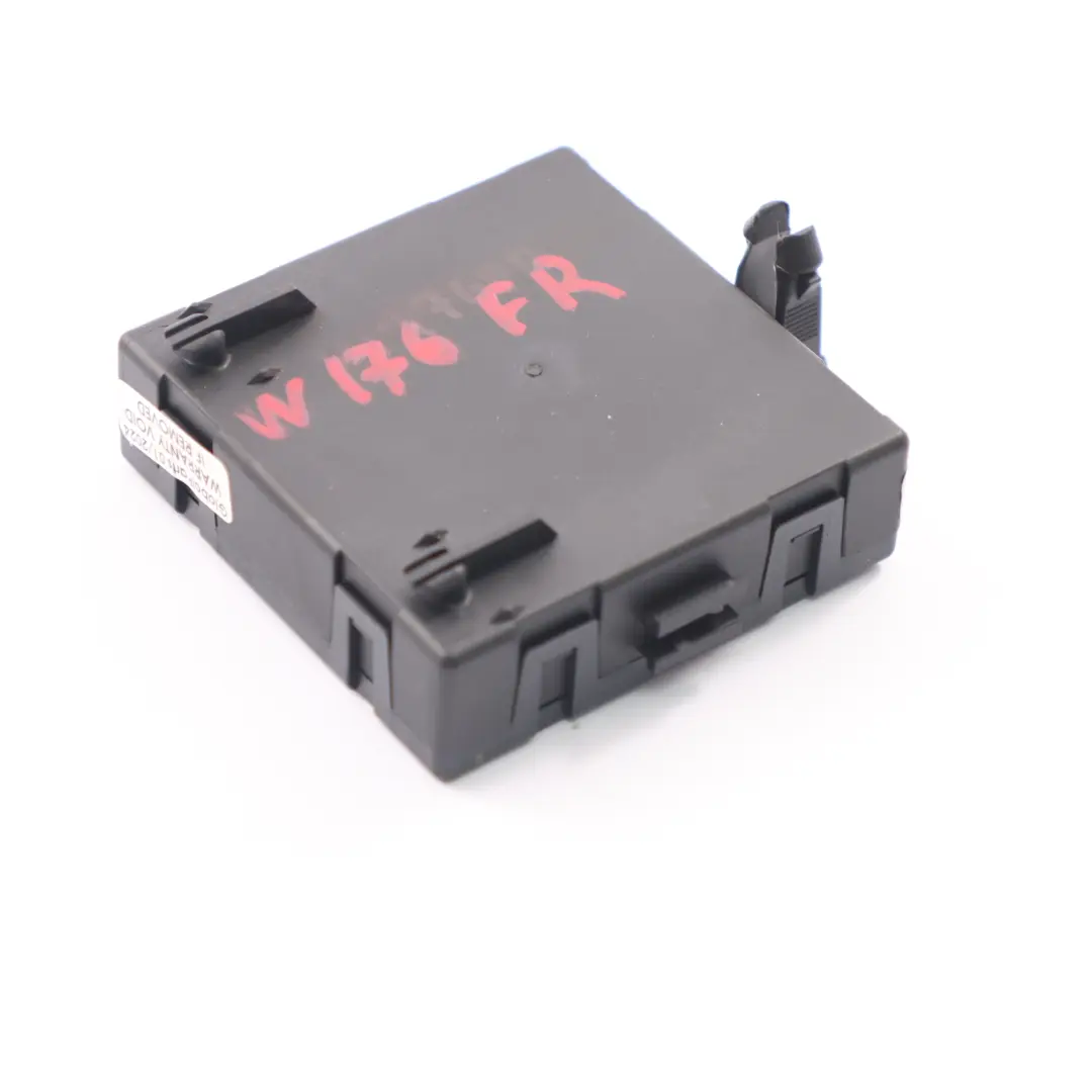 Modulo porta anteriore destro Unità controllo per Mercedes W176 W246 con numero di parte A1669006105 Mercedes W176 W246 Modulo porta anteriore destro Unità controllo - SKU A1669006105 - Numero di parte A1669006105