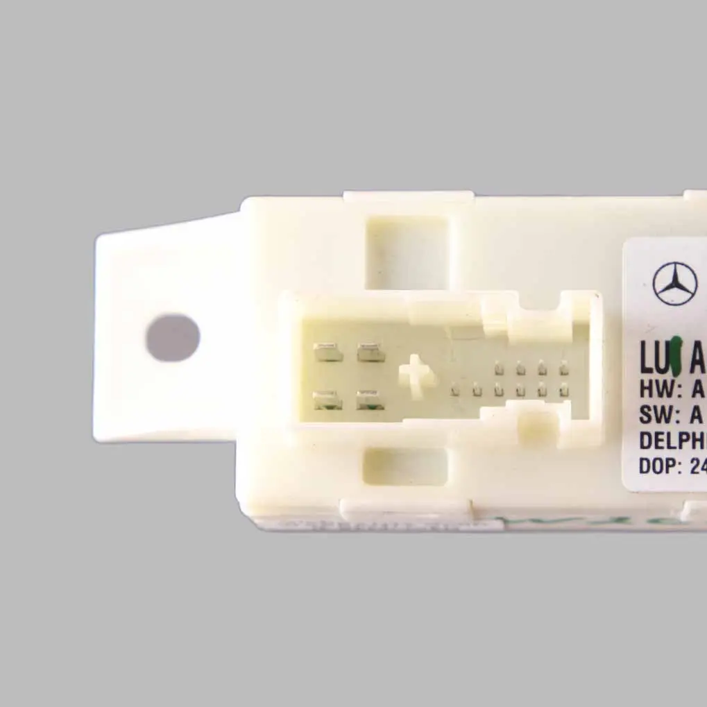 Moduł Sterownik Świateł ILS do Mercedes W204 o numerze A1669007101 Mercedes W204 Moduł Sterownik Świateł ILS - SKU A1669007101 - Numer Części A1669007101