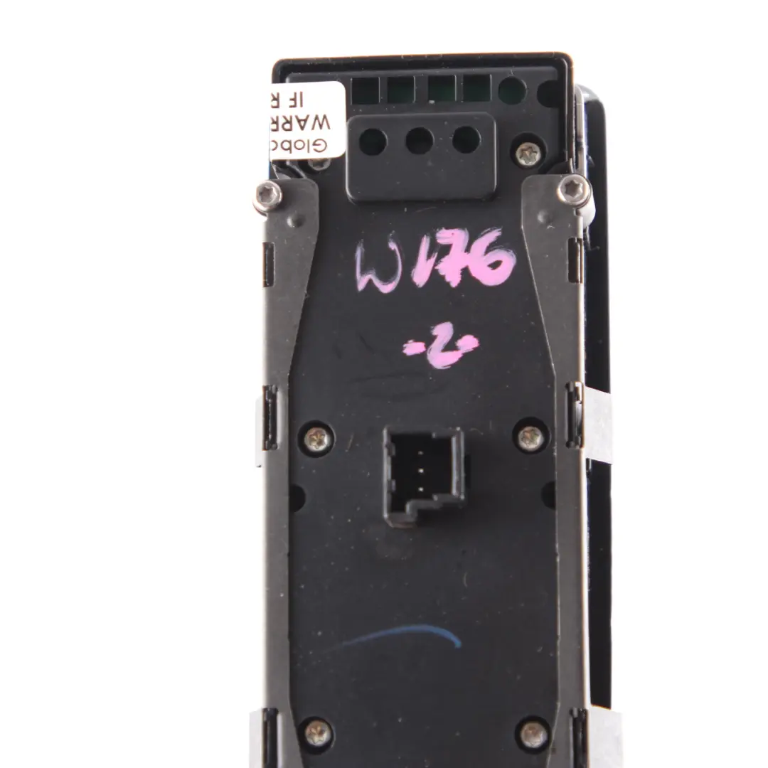 Interruttore comando alzacristalli elettrici guida per Mercedes W176 con numero di parte A1669054400 Mercedes W176 Interruttore comando alzacristalli elettrici guida - SKU A1669054400 - Numero di parte A1669054400