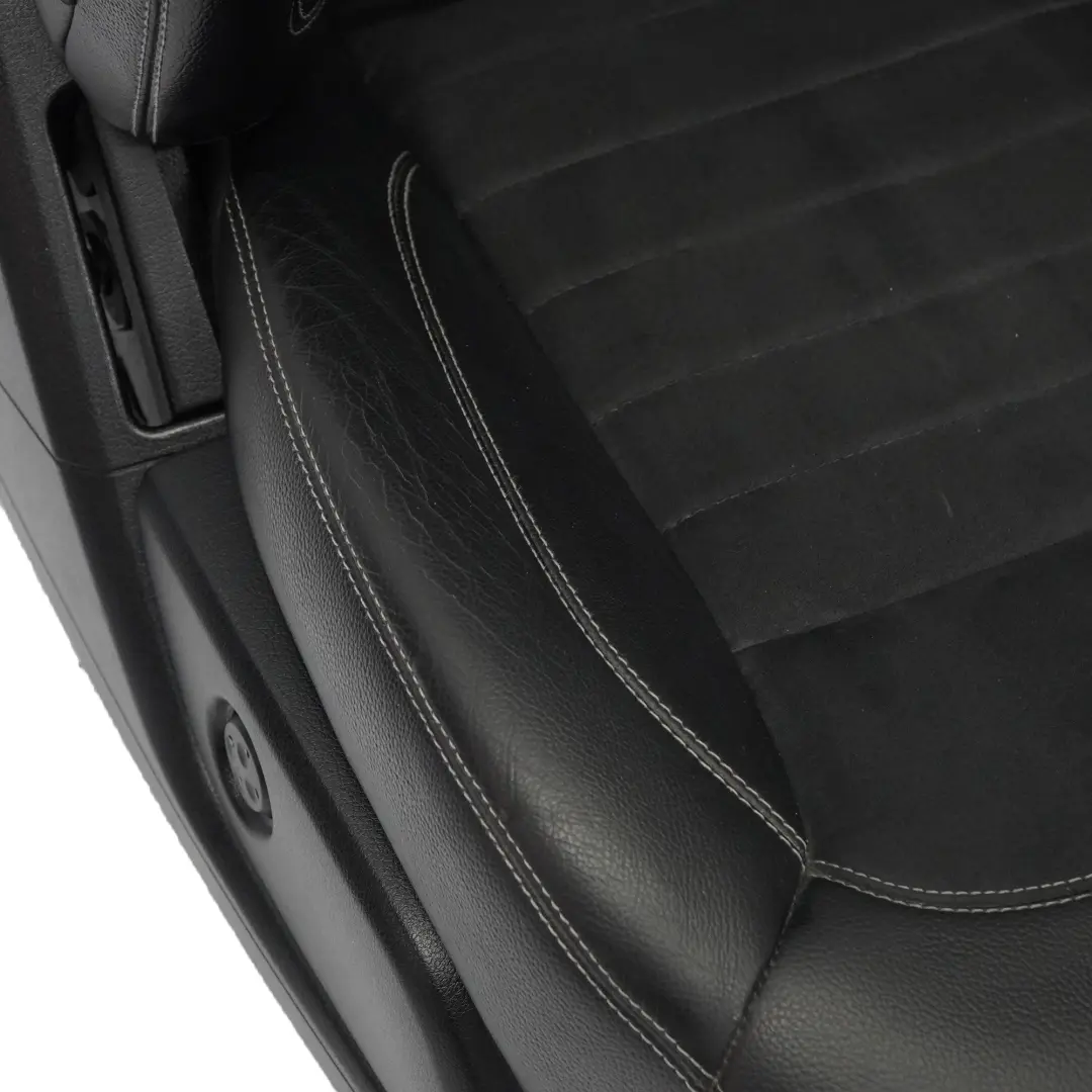 Siège Avant Sport Droit Tissu Simili Cuir Noir pour Mercedes ML W166 à propos du numéro de pièce A1669101047 Mercedes ML W166 Siège Avant Sport Droit Tissu Simili Cuir Noir - SKU A1669101047-1 - Numéro de pièce A1669101047