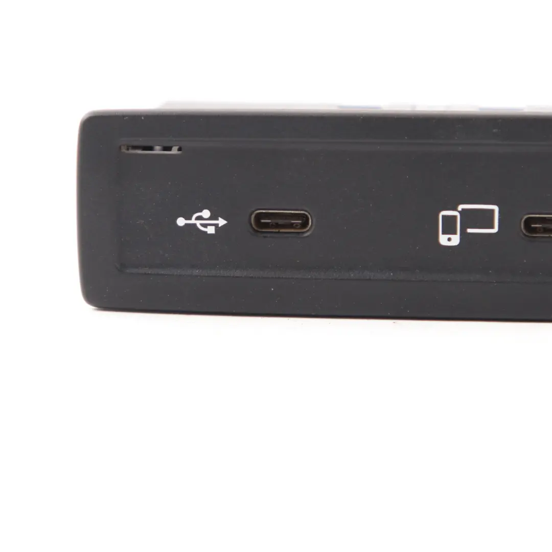 W167 W256 Gniazdo Port Złącze USB-C do Mercedes o numerze A1678201302 Mercedes W167 W256 Gniazdo Port Złącze USB-C - SKU A1678201302 - Numer Części A1678201302