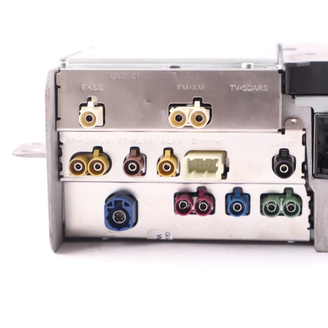 W167 W177 Autoradio Stéréo Avec Navigation Et Haut Parleurs pour Mercedes à propos du numéro de pièce A1679005218 Mercedes W167 W177 Autoradio Stéréo Avec Navigation Et Haut Parleurs - SKU A1679005218 - Numéro de pièce A1679005218