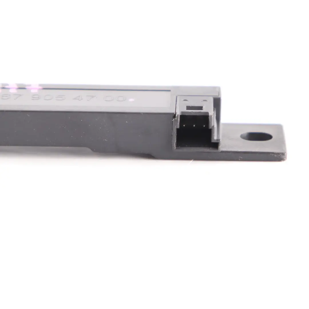 Receptor de antena Mercedes W177 W247 W907 Módulo unidad de control para con número de pieza A1679054700 Receptor de antena Mercedes W177 W247 W907 Módulo unidad de control - SKU A1679054700 - Número de pieza A1679054700