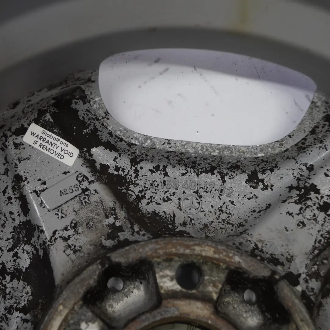 Cerchio In Lega Argento 15" 5.5J ET:54 per Mercedes W168 con numero di parte A1684011702 Mercedes W168 Cerchio In Lega Argento 15" 5.5J ET:54 - SKU A1684011702-1 - Numero di parte A1684011702