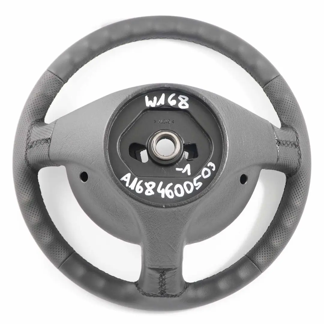 NUOVO Volante in Pelle Nera per Mercedes W168 con numero di parte A1684600503 Mercedes W168 NUOVO Volante in Pelle Nera - SKU A1684600503-1 - Numero di parte A1684600503