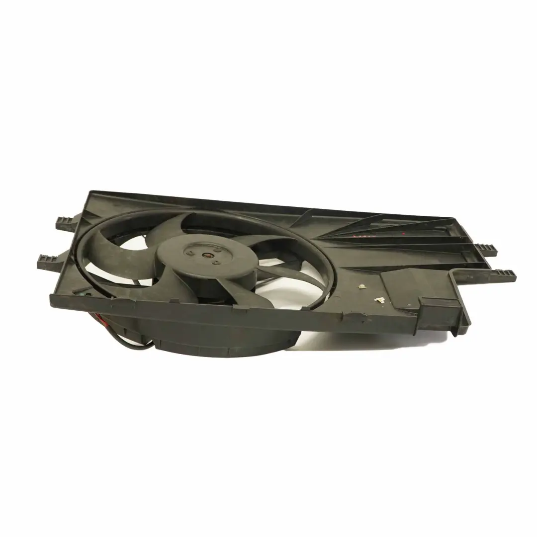 Refrigeracion Radiador Ventilador 100W para Mercedes W168 Motor con número de pieza A1685000293 Mercedes W168 Motor Refrigeracion Radiador Ventilador 100W - SKU A1685000293 - Número de pieza A1685000293