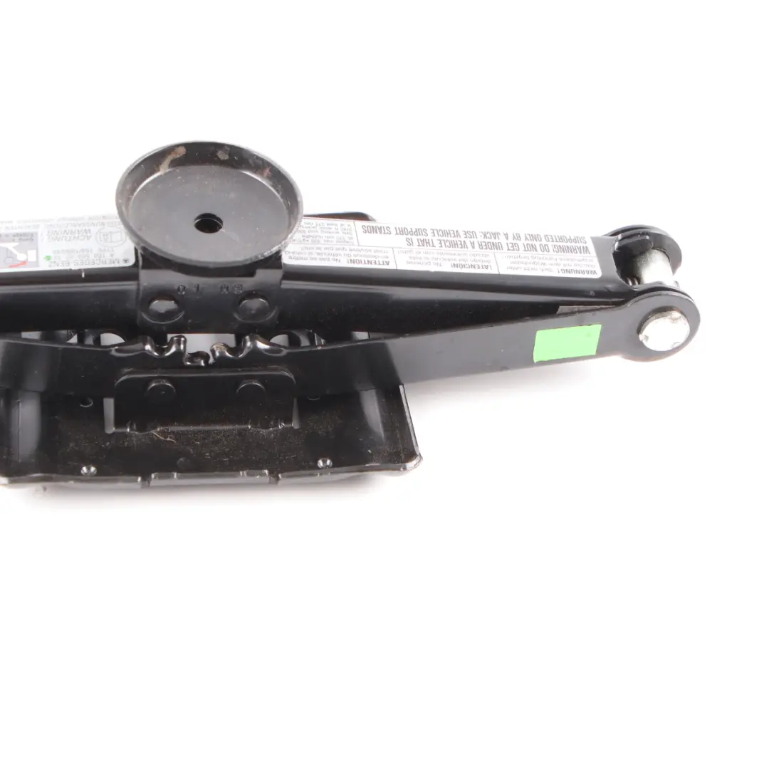 Gato Elevación Coches Rueda Emergencia Herramientas para Mercedes W168 W169 W245 con número de pieza A1685830715 Mercedes W168 W169 W245 Gato Elevación Coches Rueda Emergencia Herramientas - SKU A1685830715 - Número de pieza A1685830715
