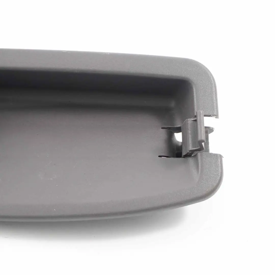 Mercedes W168 Maletero Panel Trasero Derecho Tapa Cubre Luz - SKU A1686930227 - Número de pieza A1686930227