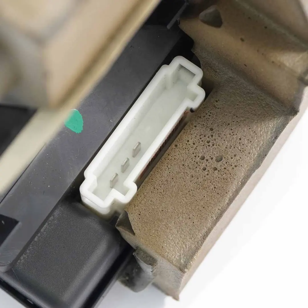 Zentralverriegelung Pumpe Steuergerät für Mercedes W168 mit Teilenummer A1688000348 Mercedes W168 Zentralverriegelung Pumpe Steuergerät - SKU A1688000348-1 - Teilenummer A1688000348