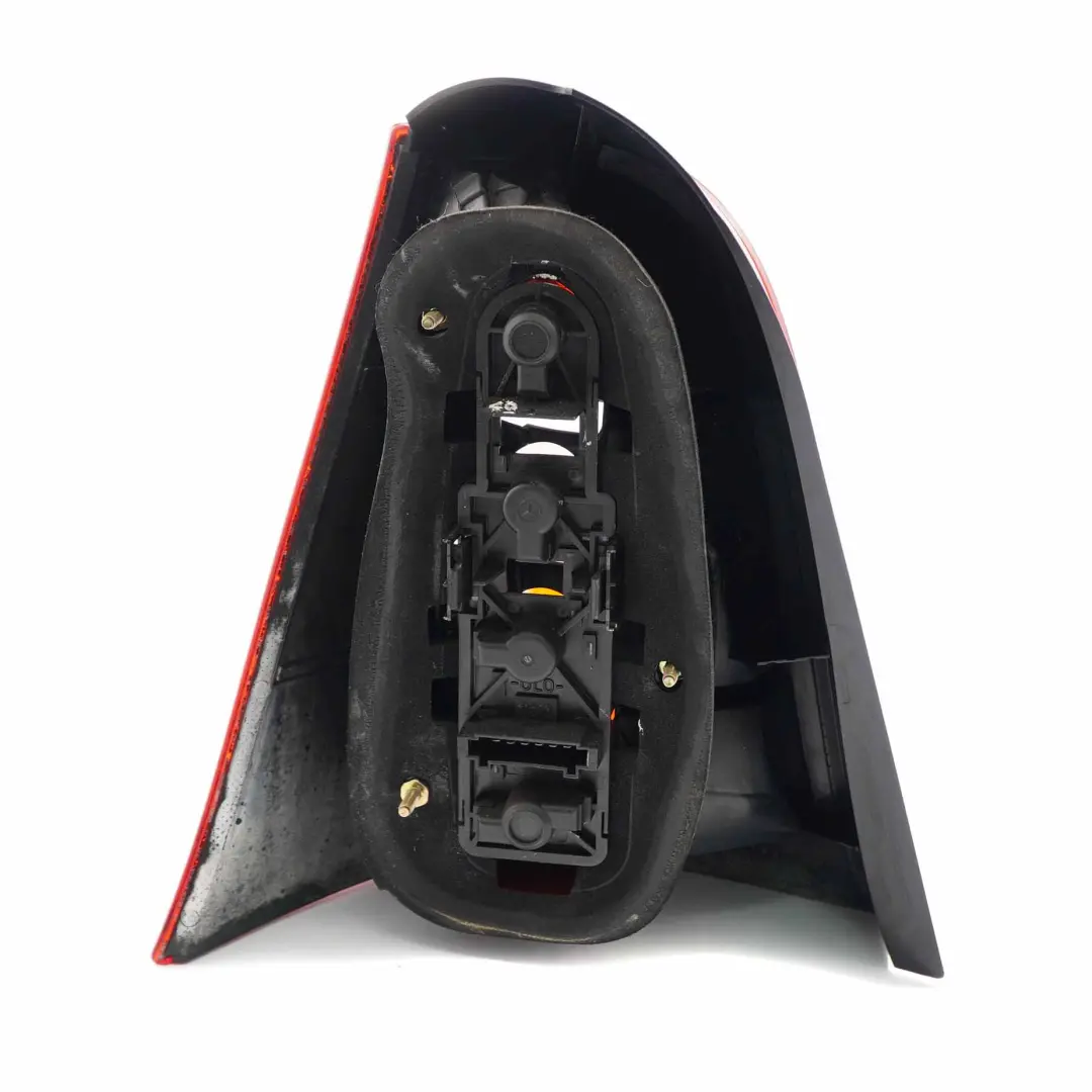 Mercedes W168 Lampa Tył Tylna Prawa - SKU A1688200664 - Numer Części A1688200664