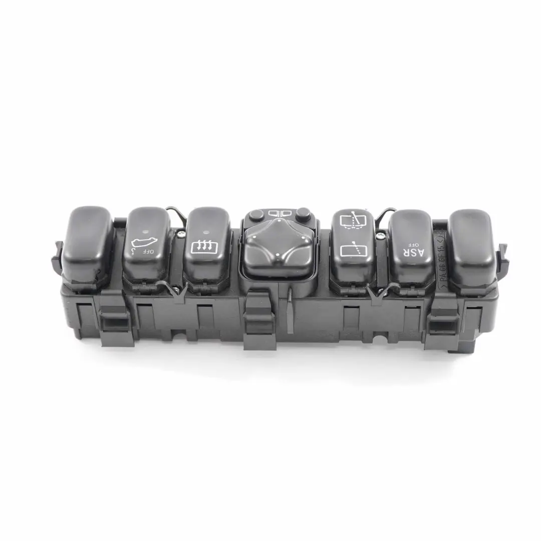 Mercedes W168 Panneau Contrôle ASR Off Interrupteur Chauffage - SKU A1688205110 - Numéro de pièce A1688205110